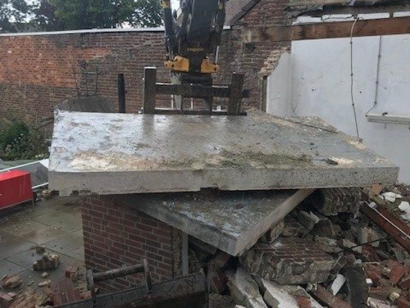 Grevenbicht - sloopwerkzaamheden en bouwrijp maken perceel 003